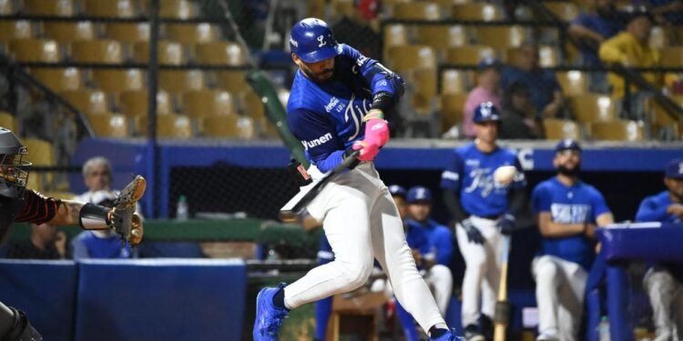 Licey corta racha y vence Toros; Aguilas derrotan a los Gigantes