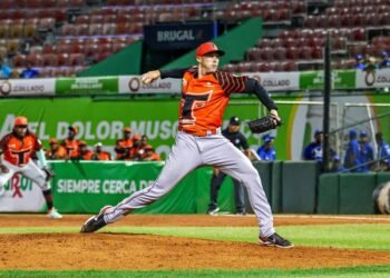 Aguilas se consolidan en primer lugar; Estrellas y Toros triunfan