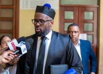 Camacho: Hazim lideró desfalco al Senasa y debe ir a prisión