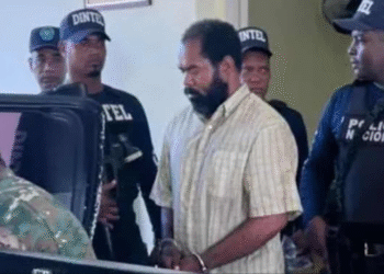 Tribunal envía a psiquiatra un hombre que amenazó Abinader