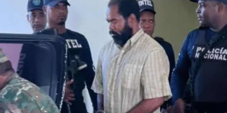 Tribunal envía a psiquiatra un hombre que amenazó Abinader