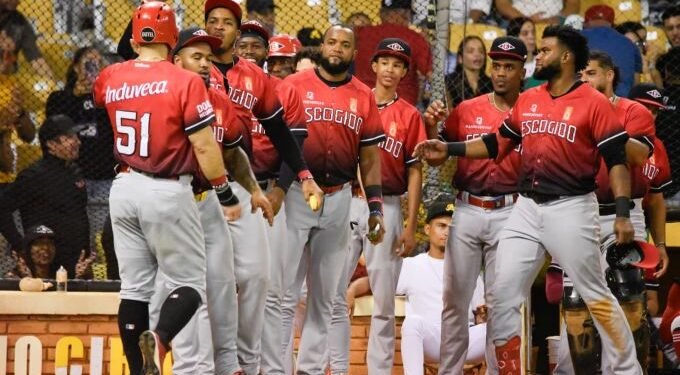 Leones, Estrellas y Gigantes obtienen triunfos beisbol RD