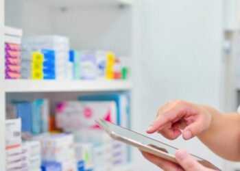 Miles de usuarios afectados por incumplimiento de farmacias