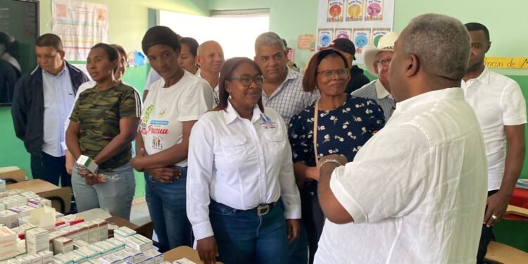 Directora Provincial de Salud acompaña al Gabinete de Política Social en amplio recorrido de jornadas médicas y social.