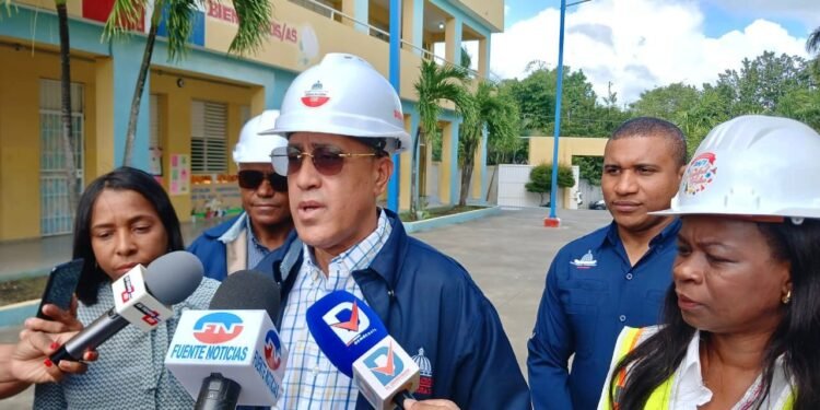Remozamientos de Escuelas avanzan de manera acelerada en el Gran Santo Domingo dentro del Plan «Navidad en las Aulas 24/7»