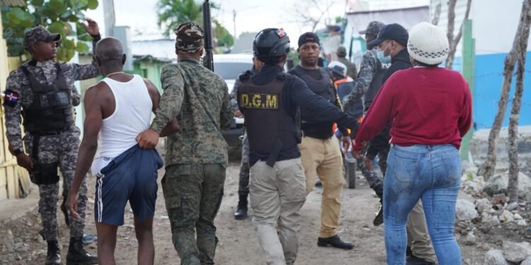 DGM reporta 923 detenidos y 1,061 deportados de ilegales