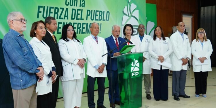 FP revela SENASA acumula una deuda de RD$10 mil millones