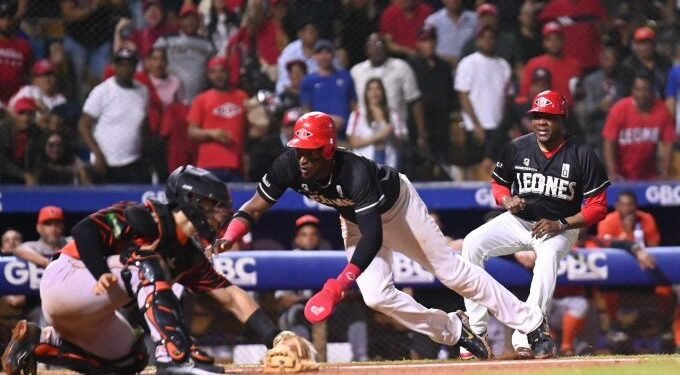 Toros derrotan a los Leones en la final del beisbol dominicano