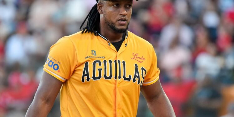 Aguilas derrotan a los Leones; Toros se afianzan en segundo