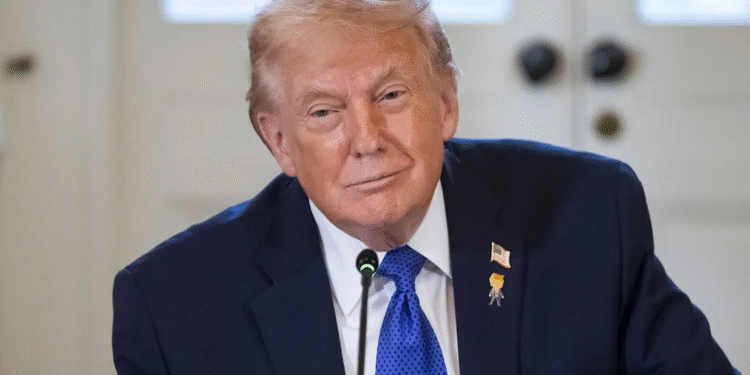 Trump insta a presos liberados en Venezuela a no olvidar a EU