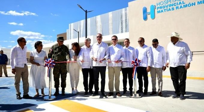 DAJABON: Presidente entrega un hospital y obras hidráulicas