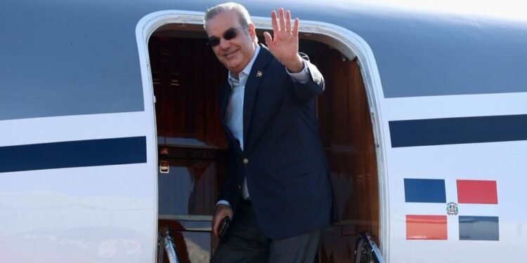 Abinader viaja a Dubái a una Cumbre Mundial de Gobiernos