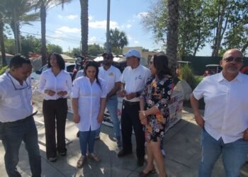 Nicanor Aquino es el ganador de otra motocicleta de tres ruedas sorteada por estación de combustibles la Fe Dajabón