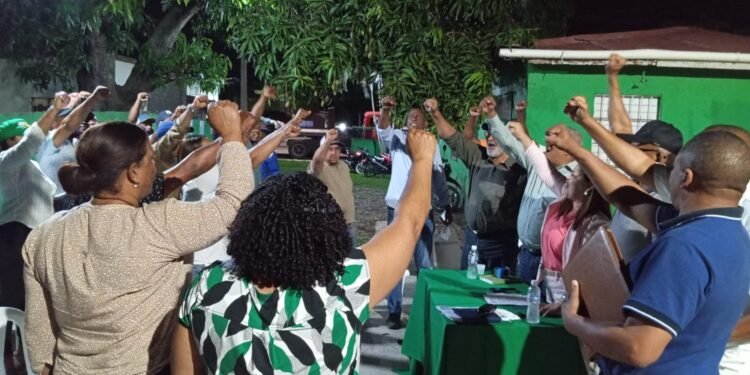 Juramentan Dirección Ejecutiva Municipal de la Fuerza del Pueblo en Dajabón