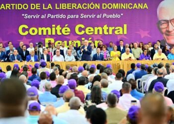 El PLD aprueba lista de ocho aspirantes a la presidencia RD