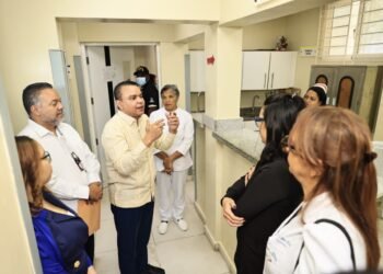 Dice el SNS garantiza en 100% suministros de sus programas