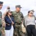 Ministro Defensa y Embajadora EEUU recorren zona en Frontera