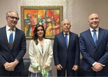 Embajadora de EE.UU. se reúne con expresidente Danilo Medina