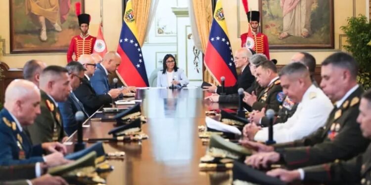 VENEZUELA: Presidenta hace más cambios en el Mando Militar