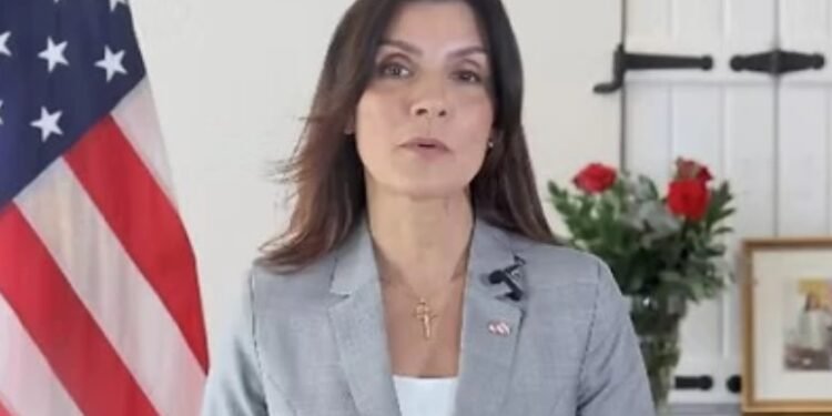 Embajadora de EEUU anuncia reapertura oficina DEA en SD