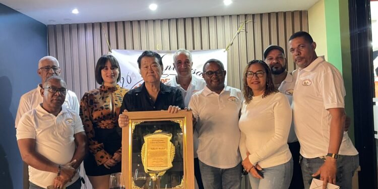 Calor del Pueblo conmemora 26 años de labor social y reconoce al empresario Takeshi Mukai