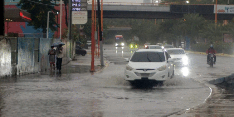Aumentan a 26 las provincias de la RD en alerta por lluvias