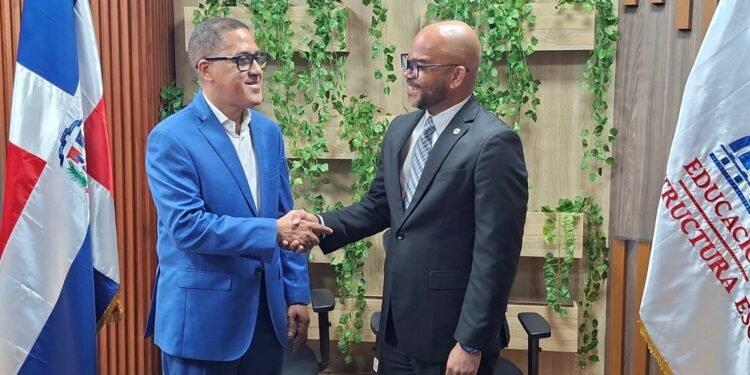 Infraestructura Escolar lanza programa informativo a través de Edumas Radio-Televisión Educativa