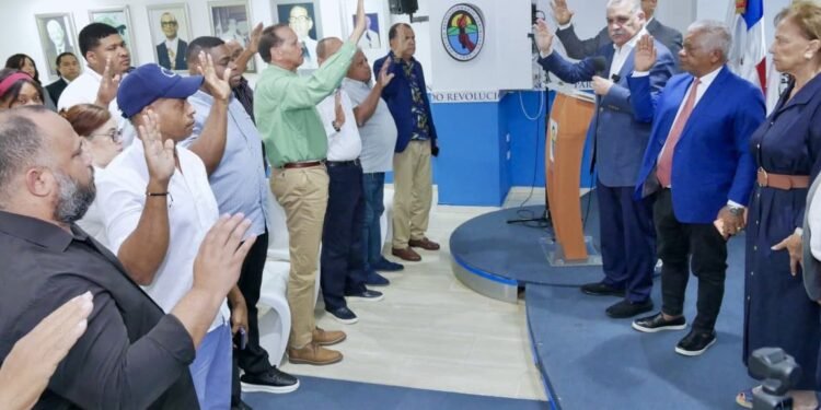 Dice PRM ha llevado RD a un triple nivel de endeudamiento