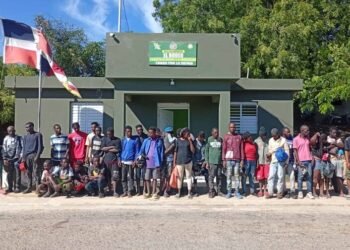 Ejército dominicano detiene 33 haitianos irregulares en Dajabón