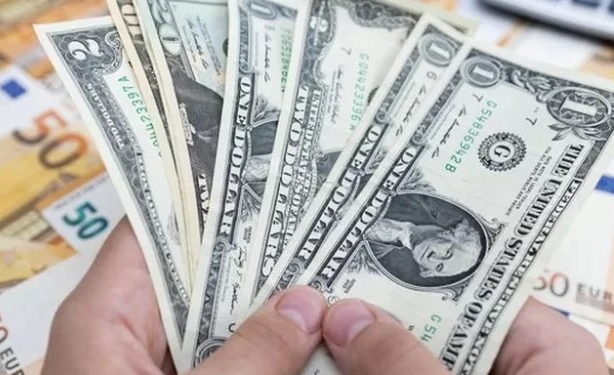 Dólar mantiene tendencia a la baja en RD, dice Banco Central