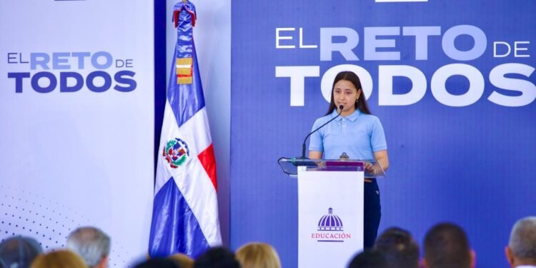 Presidente Abinader entrega techado deportivo-escolar que beneficiará a más de 900 estudiantes en Sabana Larga, San José de Ocoa*