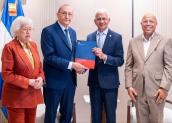 Poder Ejecutivo somete ley para afianzar lucha contra corrupción