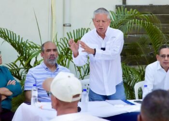 PRD insiste deuda es «pesada carga» para la población de RD