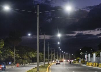 Demanda eléctrica de RD rompió de nuevo su máximo histórico