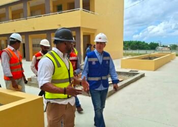 Construcción de nuevas aulas avanzan de forma acelerada en Los Alcarrizos, el Distrito Nacional y Santo Domingo Oeste