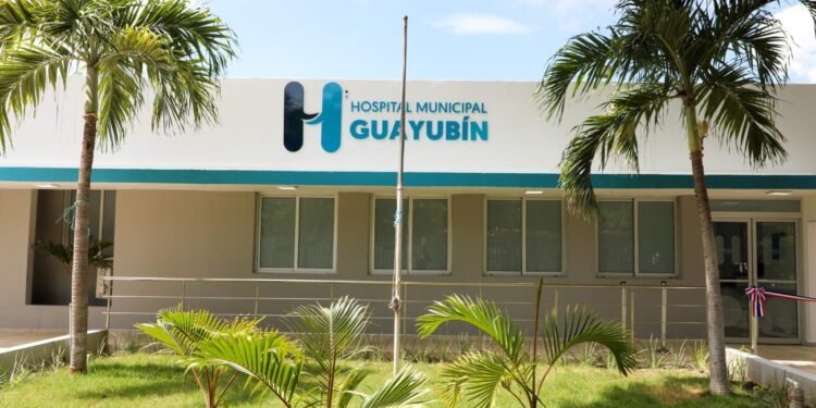 Presidente Luis Abinader inaugura obras salud, vialidad y titulación de terrenos