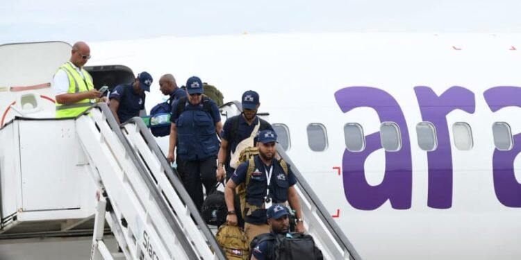 Llega vuelo humanitario con 50 dominicanos y 12 venezolanos