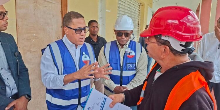 Infraestructura Escolar agiliza terminación de escuelas en Hondo Valle y Juan Santiago, Elías Piña con el Plan «Aulas 24/7-365»