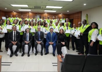 Gradúan a 58 dirigentes Fuerza del Pueblo en Justicia Electoral
