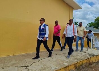 Construcción de nuevas aulas para el nuevo año escolar avanzan de manera acelerada en El Seibo y La Romana