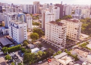 Salud insta población a tomar medidas y evitar golpes de calor