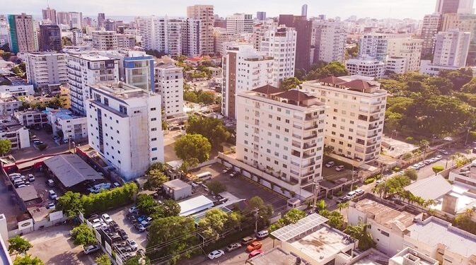 Salud insta población a tomar medidas y evitar golpes de calor