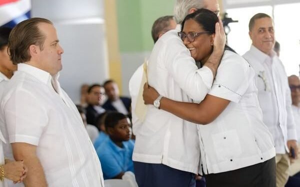 Abinader inaugurará 9 obras fin de semana en tres provincias