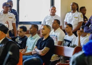 Tribunal Santiago condena seis hombres por asesinato de niño