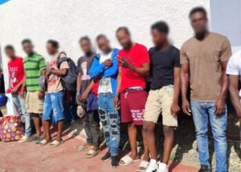 Migración detiene a 1,290 indocumentados y deporta 983