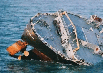 Barco de Dominica se hunde en mar Negro tras ataque drones
