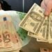 Dólar subió 20 cts. y era vendido a $58.70; el euro sigue a $70.03