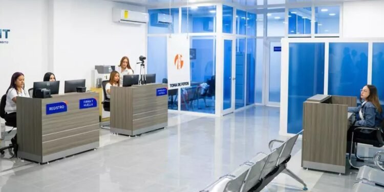INTRANT abre oficina licencias en Montecristi y Dajabón