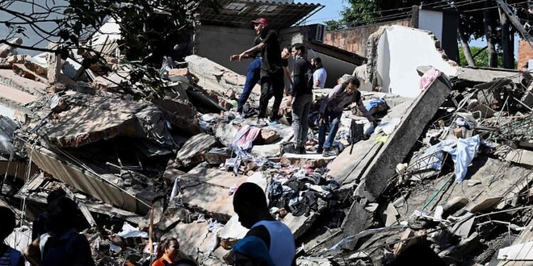 Terremoto en Colombia deja ya 132 muertos y 570 heridos