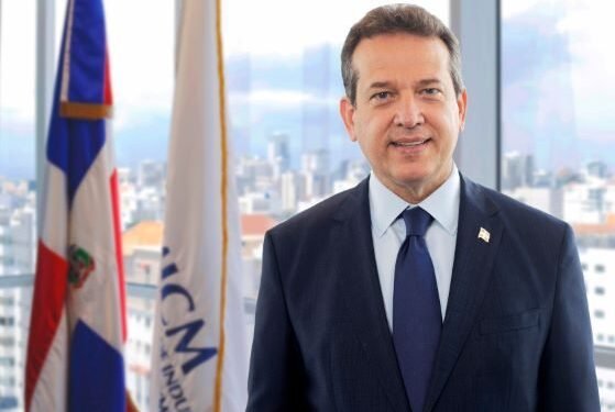 Presidente Abinader hace más cambios en tren gubernamental